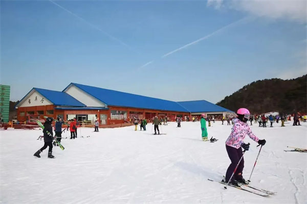 「河北体育」2026唐山玉龙湾滑雪冬令营（3天）双板1:5，开板狂欢季