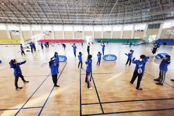 「上海体育」2024奥林修斯羽毛球冬令营（14天）全面提高营员身体素质
