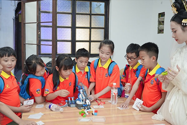 「四川科技」2025成都AI聊天机器人周末营(1天)组装自己的对话智能体 「四川科技」2025成都AI聊天机器人周末营(1天)组装自己的对话智能体