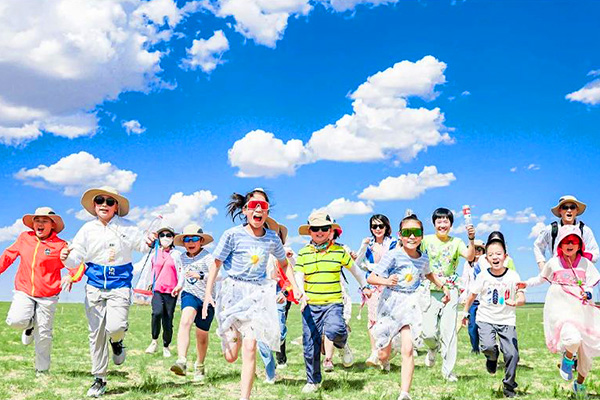 「内蒙古研学」2024乌海沙漠亲子夏令营（7天）带孩子走出车水马龙的城市，“0负担”畅玩沙海！