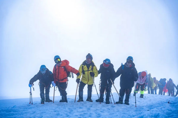 「四川探险」2024奥太娜雪山少年国庆假日营（6天）CEO领衔少年登山队开启5210M的雪山峰值挑战！