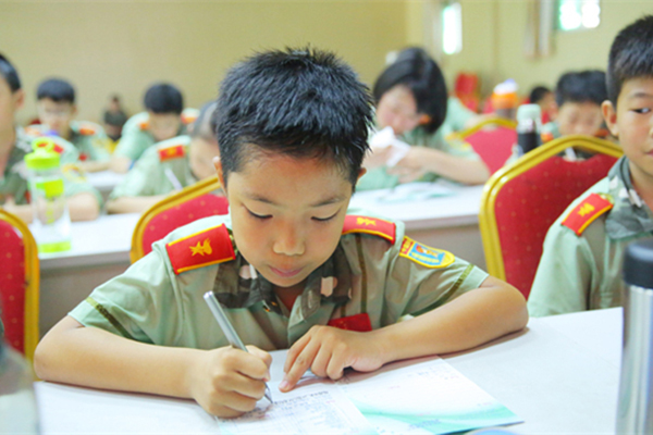 北京小学军事化管理夏令营有哪些？强烈推荐看完