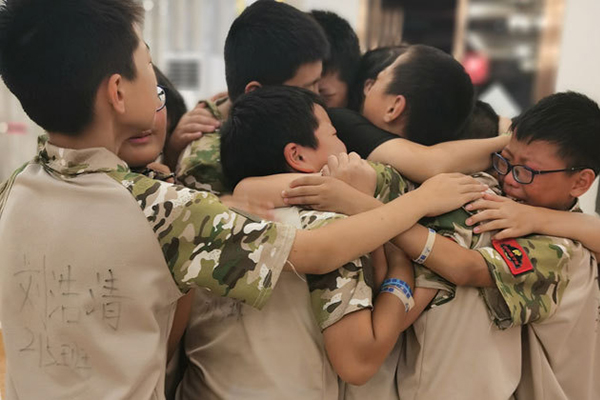 安徽搏燃军事夏令营是如何保障中小学生安全的？