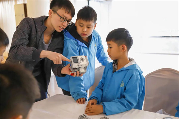 「广东学能」2025/26深圳观澜湖小小工程师冬令营（4天）让孩子快速变身“动手小天才”