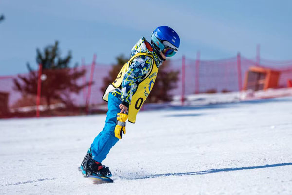 「河北体育」2026崇礼万龙踏雪寻春滑雪冬令营（6天）高品高配+专业导育体系+资深课程教练