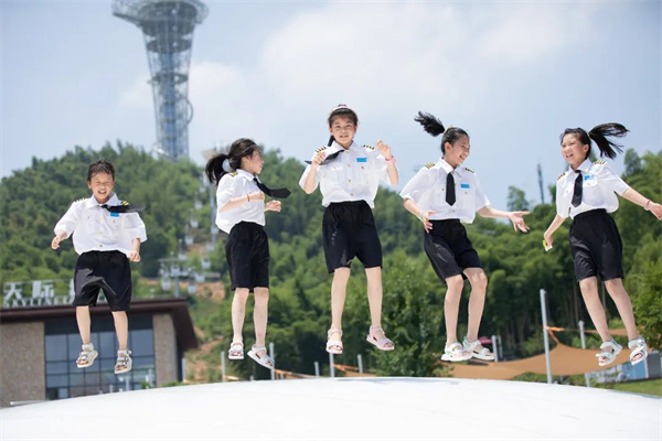 航空夏令营哪家好？三大热门机构介绍