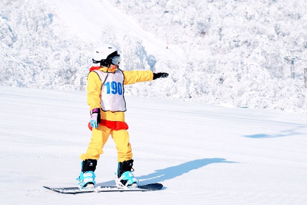 「四川体育」2024孟屯河谷滑雪冬令营（5天）滑雪小白的进阶之路，3天学会“S弯”