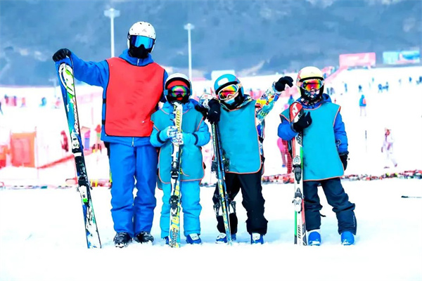 「北京体育」2024渔阳滑雪训练冬令营（5天）优质雪场，这个雪季一起爱上滑雪