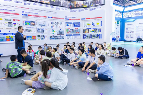 「沪杭科技」2026年创“芯”探索冬令营(5天)走进浙大国重实验室 「沪杭科技」2026年创“芯”探索冬令营(5天)走进浙大国重实验室