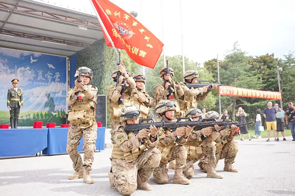 上海雷霆军事夏令营是如何保障中小学生安全的？