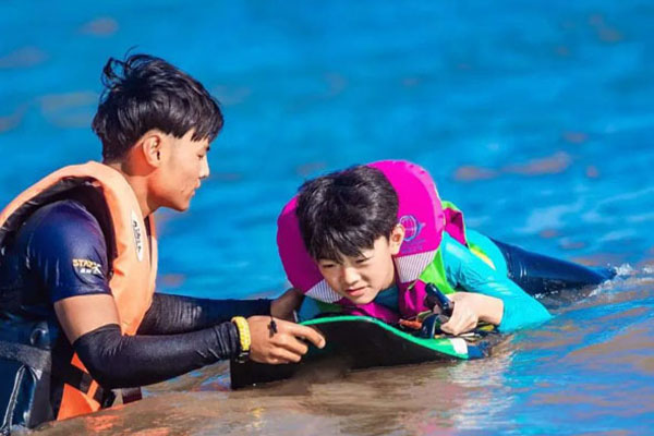 「北京学能」2024动力冲浪板夏令营（5天）走读 | 1:3配比进阶班