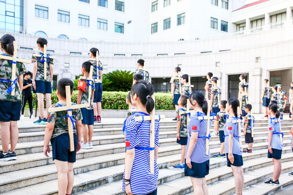 「上海军事」2024西点好习惯·王牌陆军“雄鹰班1:6”夏令营（21天）激发孩子潜在能力