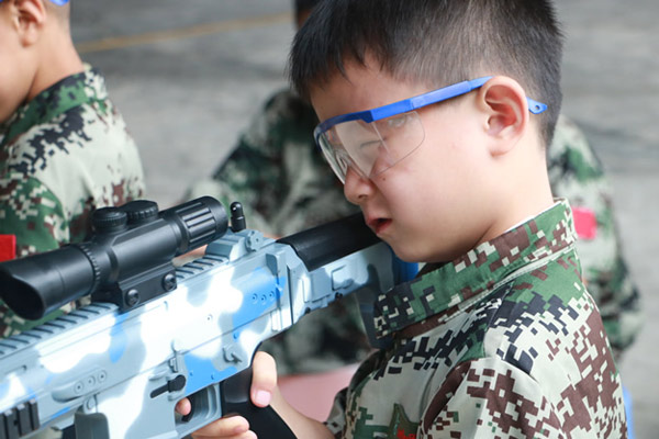 四川省小学生军事化管理夏令营,养成独立好习惯！