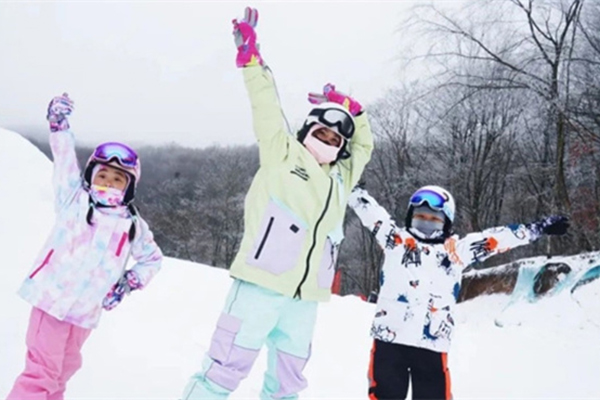 「湖北体育」2025神农架滑雪亲子冬令营（6天）2大雪场玩转单双板