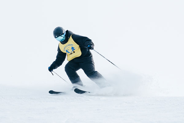 「河北体育」2026崇礼翠云山·冰雪进阶滑雪冬令营（6天）单双板1:1 营房公寓 | 出门一分钟直达雪道