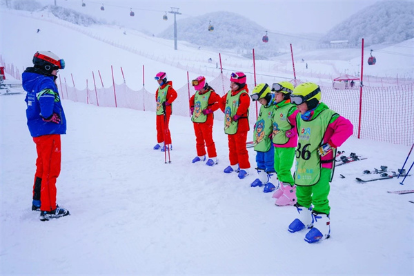 2024探知乐途单双板滑雪冬令营，详细的热门问题都在这里为你解惑！