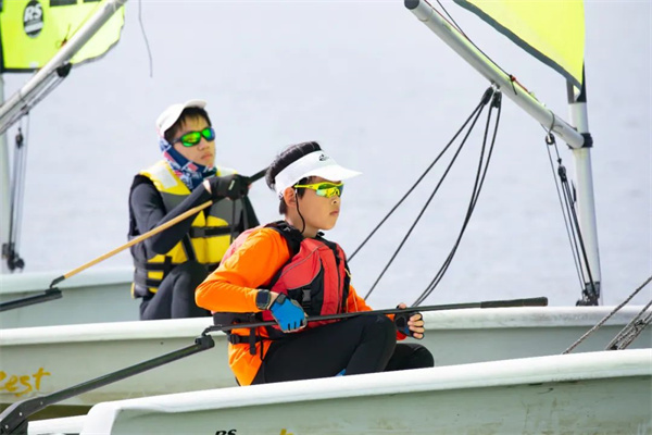 2024苏州鑫航夏令营：帆船运动宜从小规划，助力成长，受益终身