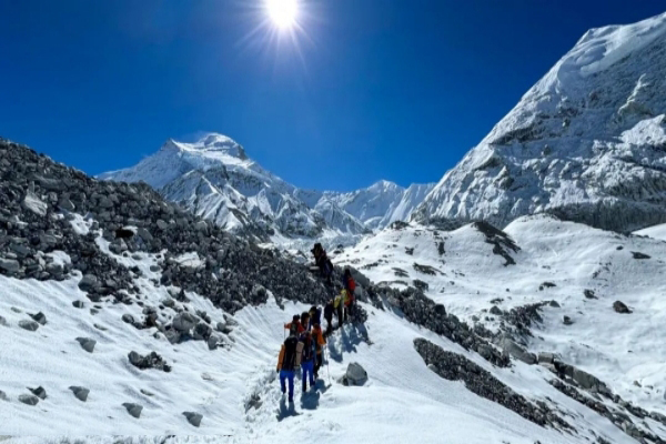 祝贺游美青少年登山队10月8日全员登顶8201米卓奥友峰！