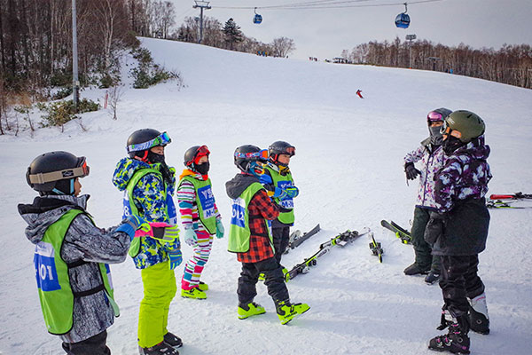 「亚洲体育」2024日本北海道滑雪冬令营（8天）独立&亲子，打卡亚洲首个奥运会举办地滑雪场