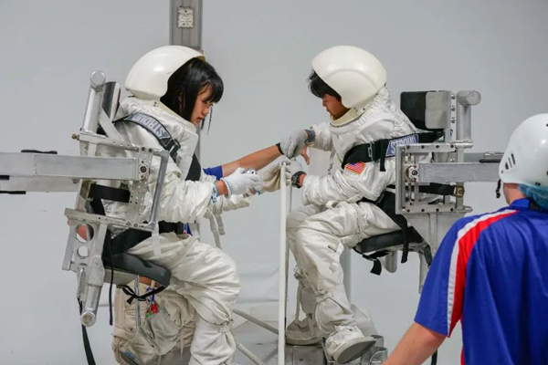 「美国游学」2023游美NASA官方太空之旅国际夏令营（12天）月球漫步超重力体验5度行走