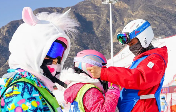 「北京户外」2022/23石京龙滑雪冬令营（5天）家门口品质滑雪营，滑雪小白高效进阶