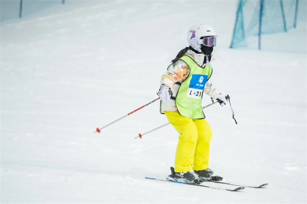 「北京户外」2026渔阳滑雪单日体验冬令营（1天）元旦开启，一天时间，让孩子解锁滑雪技能