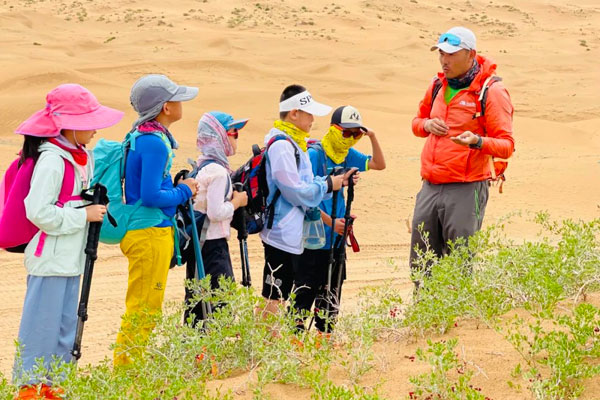 「内蒙古研学」2024腾格里消失的驼队探索夏令营（5天）徒步沙漠、游牧骆驼，领略西域风光