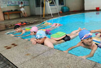 游泳封闭式训练营怎么样?让暑期充实起来