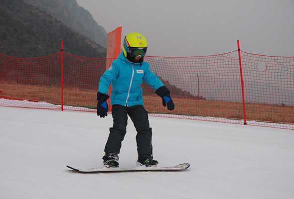 2022“林海雪原” 单板滑雪冬令营（5天）不出京，风险小，性价比高